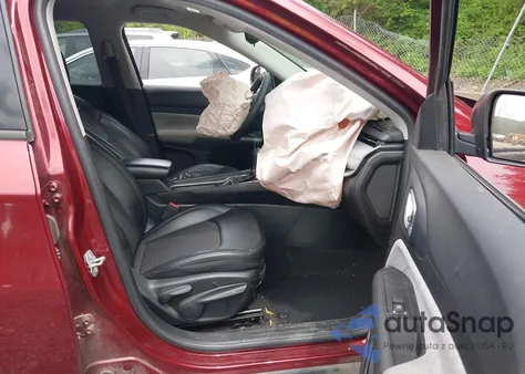 2022 Jeep Compass Latitude Fwd z USA, uszkodzony, nr VIN 3C4NJCBB9NT202123